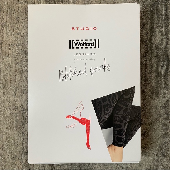 BNWT Wolford Blotched Snake Leggings - Picture 3 of 5